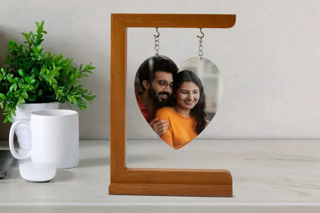 Photo Pendant Wooden Stand